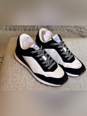 Anne Klein Black and White Retro-Style Men's Sneakers